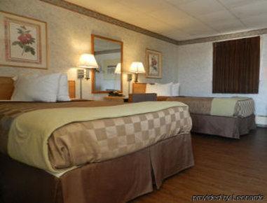 Rodeway Inn Pittsfield Exterior foto